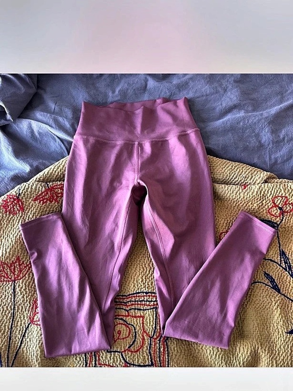 Alo Leggings Size Medium Like New
